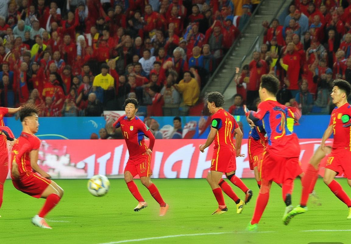 2017中韩世界杯预选赛：激情对决背后的足球故事(图3)